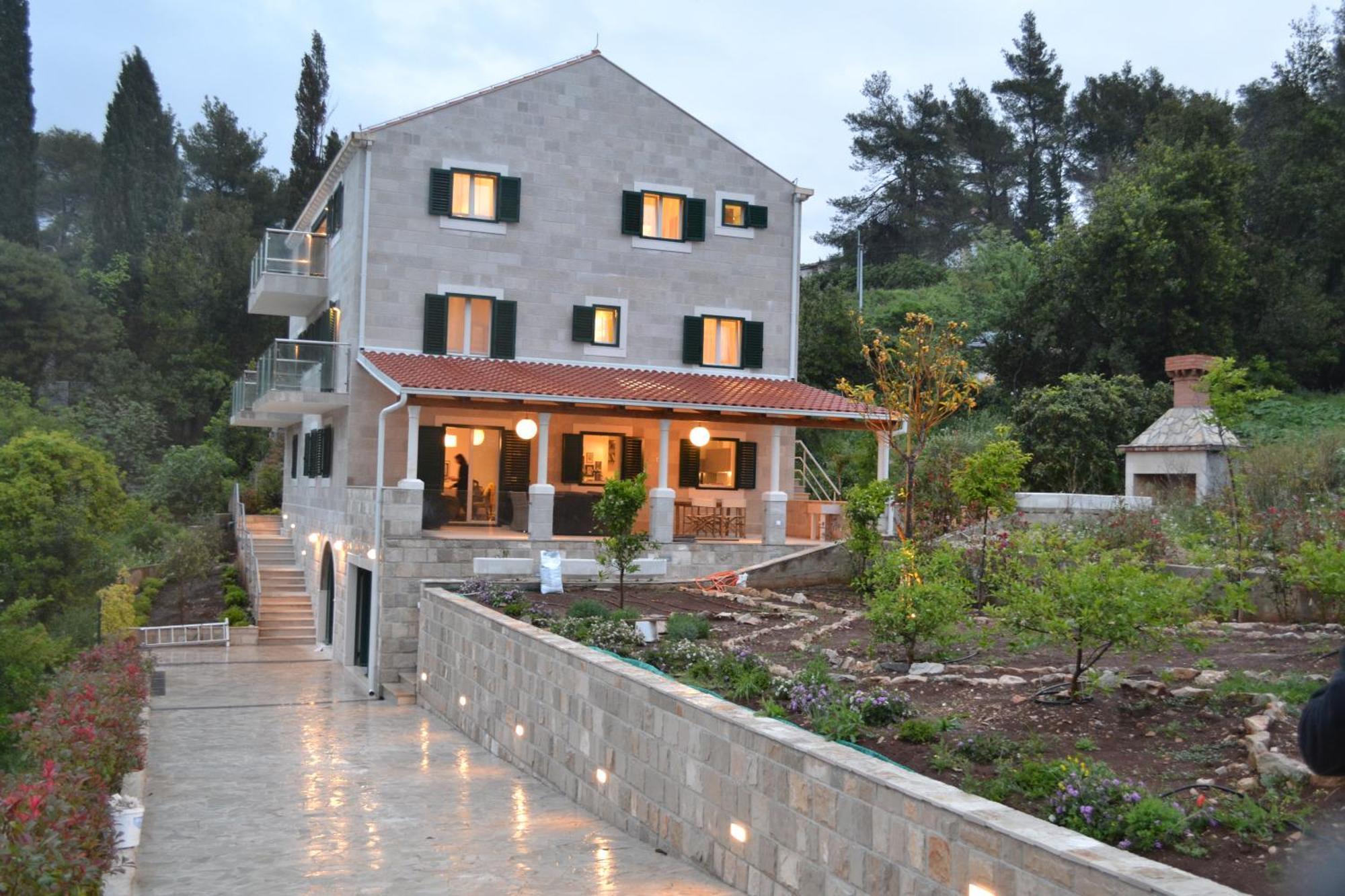 Nespola Apartment